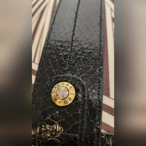 Henri bendel disturbed hatbox wheelie with hb heart keychain purse charm - Picture 12 of 12